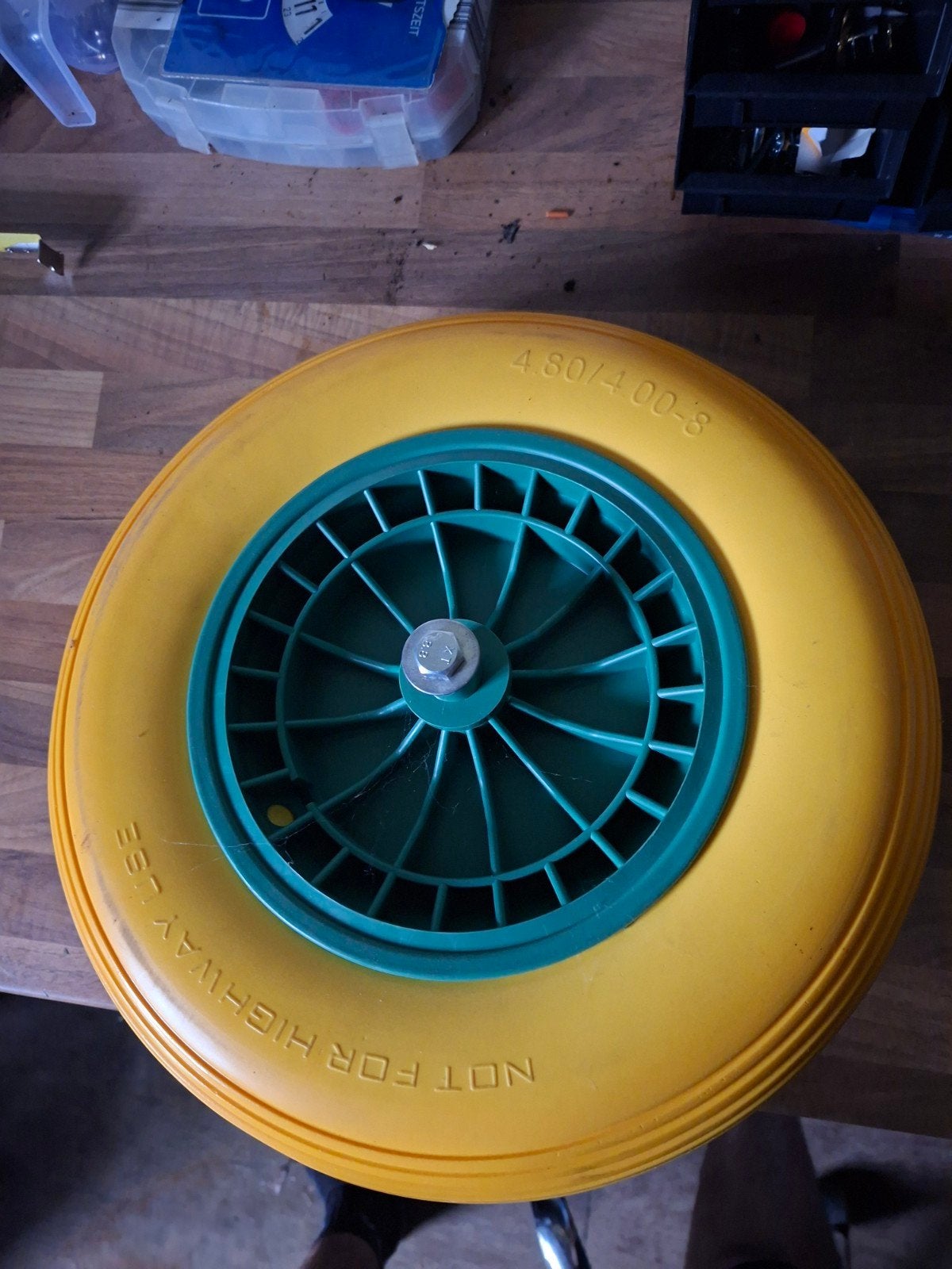 vol wiel kruiwagen nieuw, Ophalen