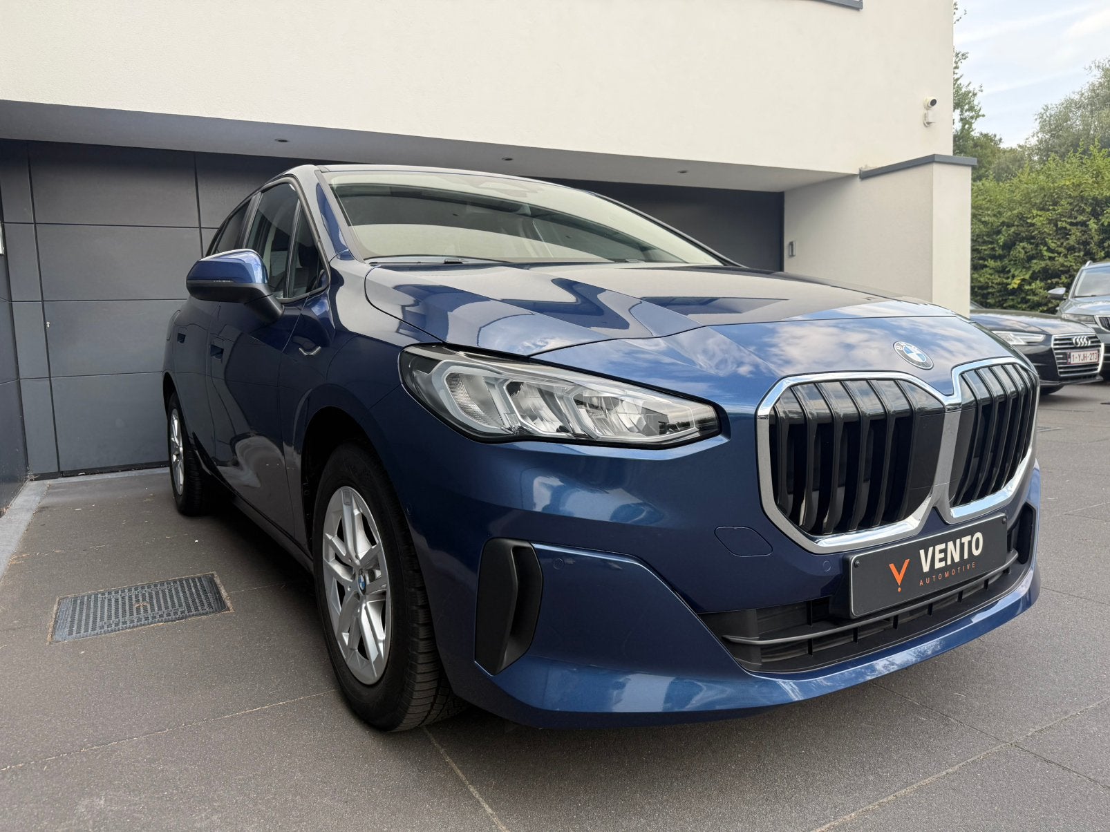 BMW 218i Active tourer, Autos, BMW, Achat, Euro 6, Entretenue par le concessionnaire, Noir
