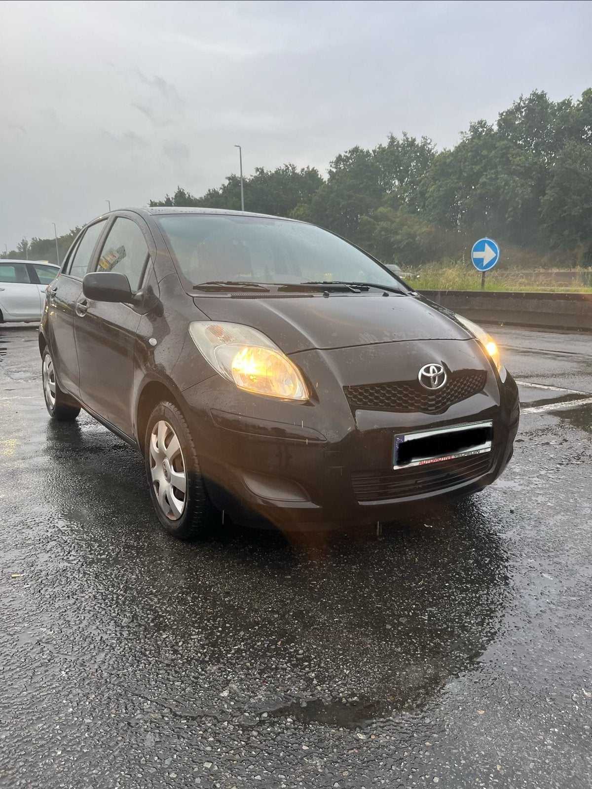 Toyota Yaris — 1,0 essence -192 500, Autos, Toyota, Achat, 5 portes, Particulier, Yaris