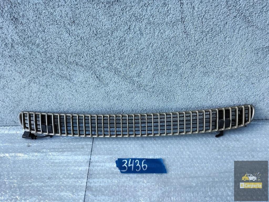 51138208484, BMW E46 MOTORKAP LUCHTINLAAT 51138208484, Petuelring 130
80788  Munich, DE, Gebruikt, Info@bmw.de, BMW