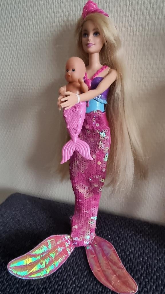 Barbie sirène, Enlèvement, Barbie