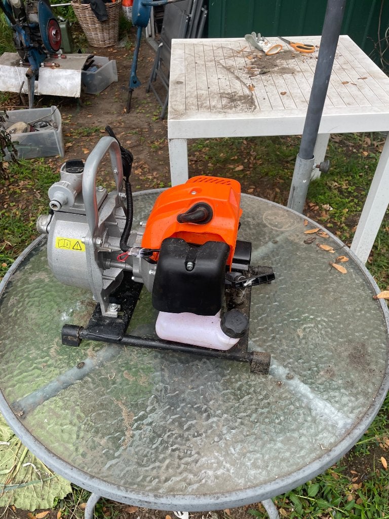 Benzine waterpomp KIBANI, Ophalen of Verzenden, Nieuw, Bronpomp