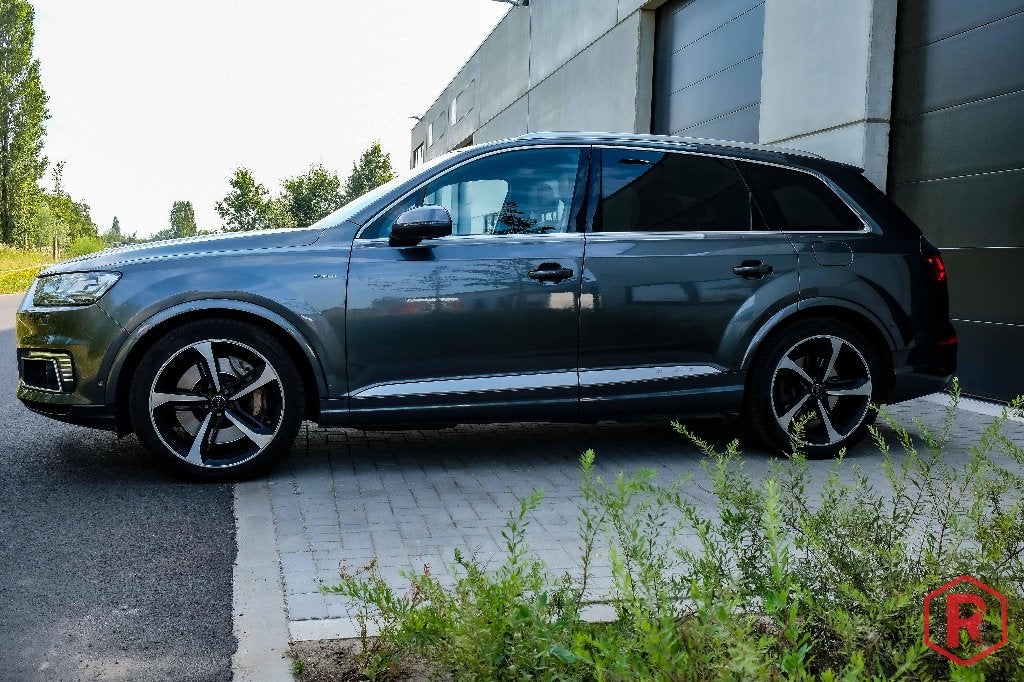 Audi Q7 e-tron 3.0 TDi V6 Quattro S line BTWwagen 1Eigenaar, Auto's, Automaat, https://public.car-pass.be/vhr/96f49516-3f77-4513-8788-beefbbdfb28a?lang=nl