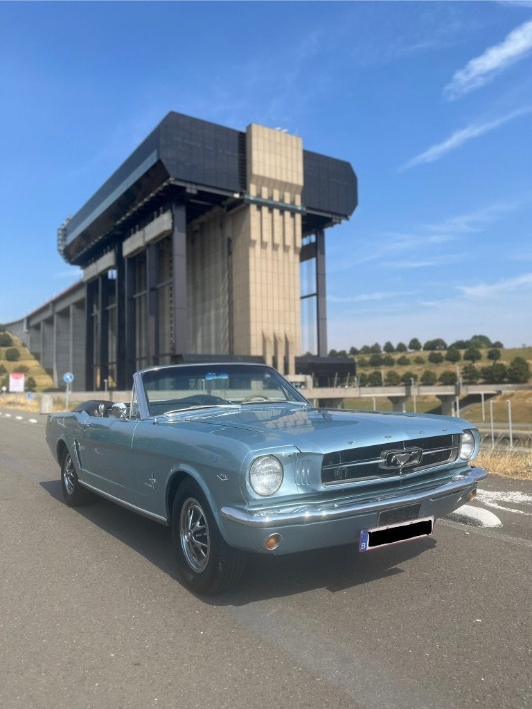 Ford Mustang Cab1965  Moteur 260 early‑production – 53 000 €, Auto's, Ford, 4 zetels, Achterwielaandrijving, Cabriolet, Blauw