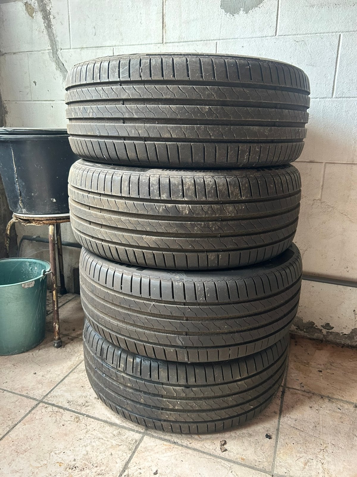 Lot de 4 pneus été 225/45 R18, Ophalen, Zomerbanden, Band(en)