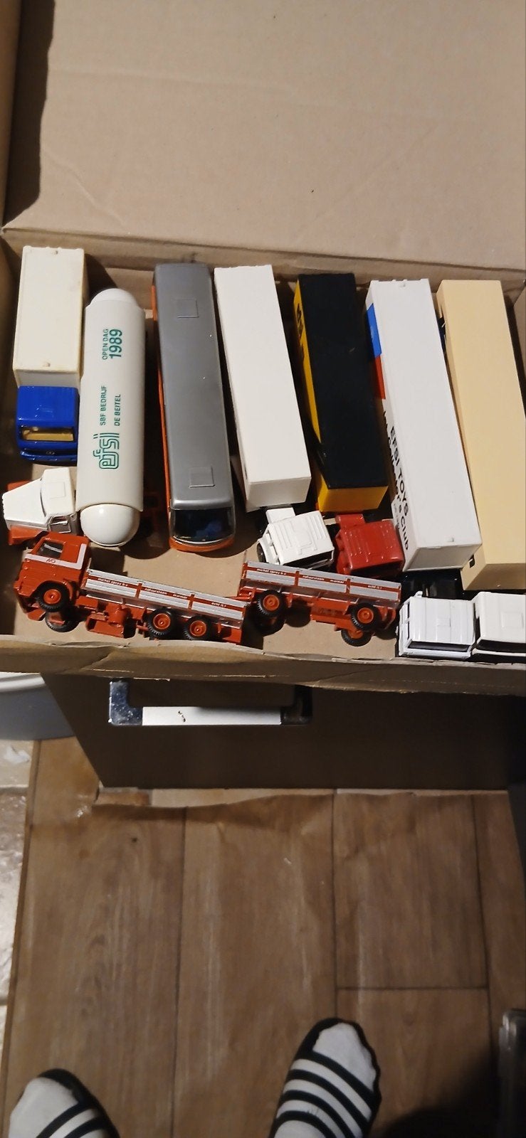 Lot 8 Miniatures Vintage EFSI TOYS Holland - Camions & Bus P, Enlèvement ou Envoi