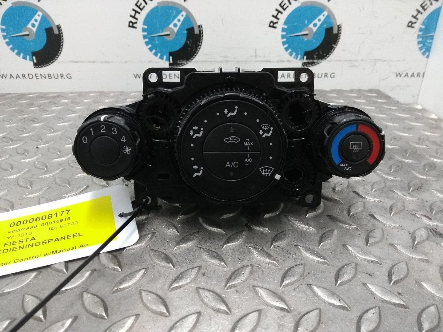 FORD FIESTA 1.0 Style KACHEL BEDIENINGSPANEEL 2013, Ophalen of Verzenden, Gebruikt, Stiba lid