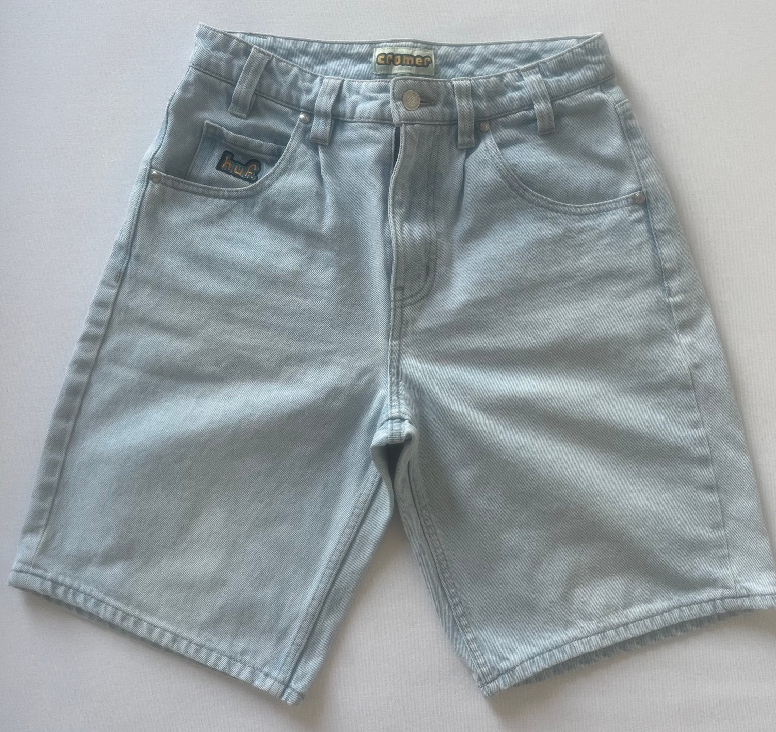 Huf jeansshort voor jongens - maat 28, Enlèvement, Comme neuf