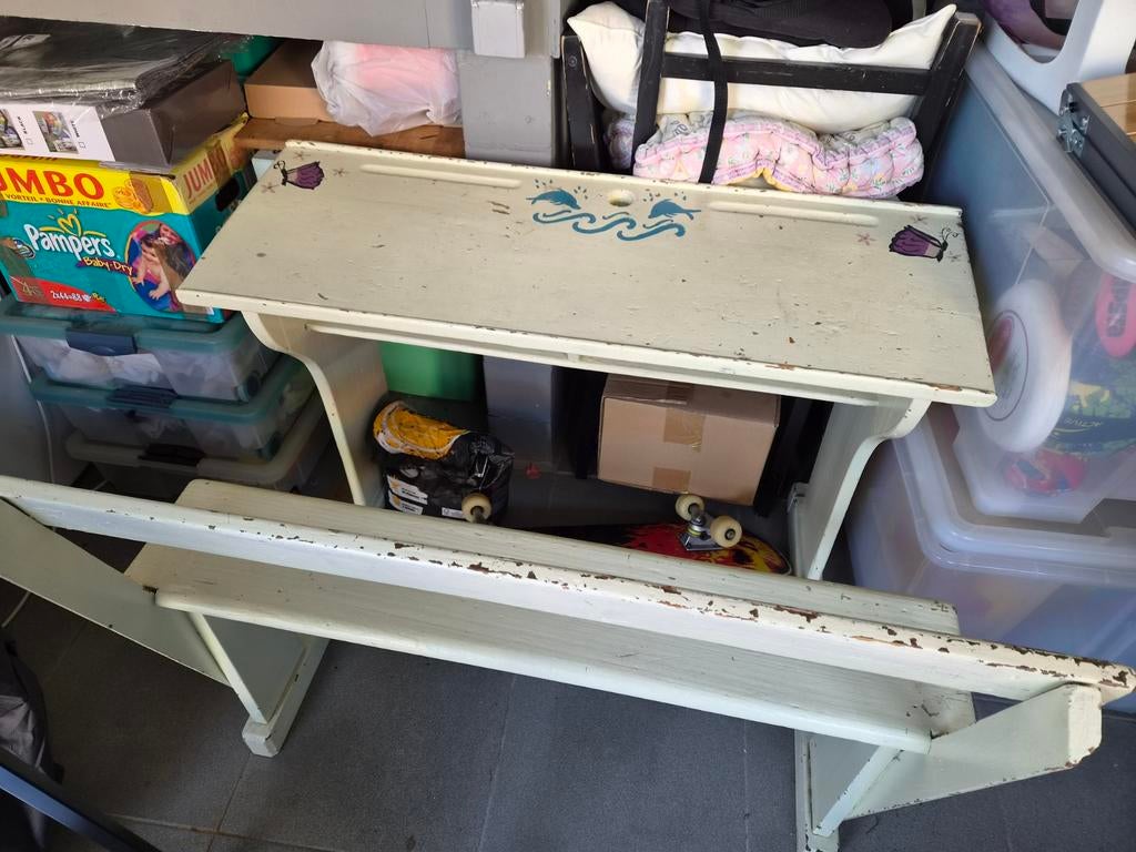 Oude schoolbank, Ophalen