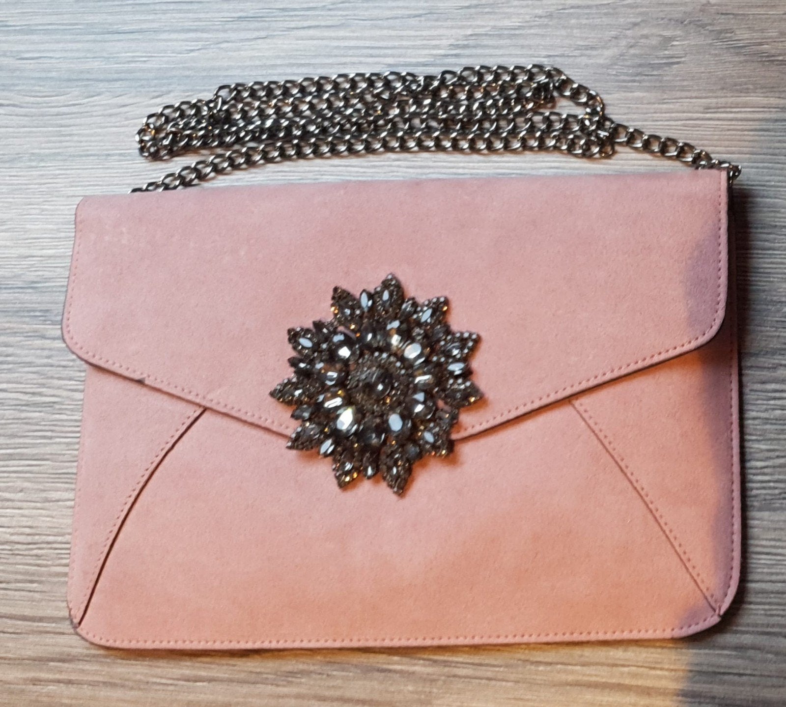 New Look roze clutch / avondtasje met strass steentjes, Handtassen en Accessoires, Tassen | Damestassen, Ophalen of Verzenden