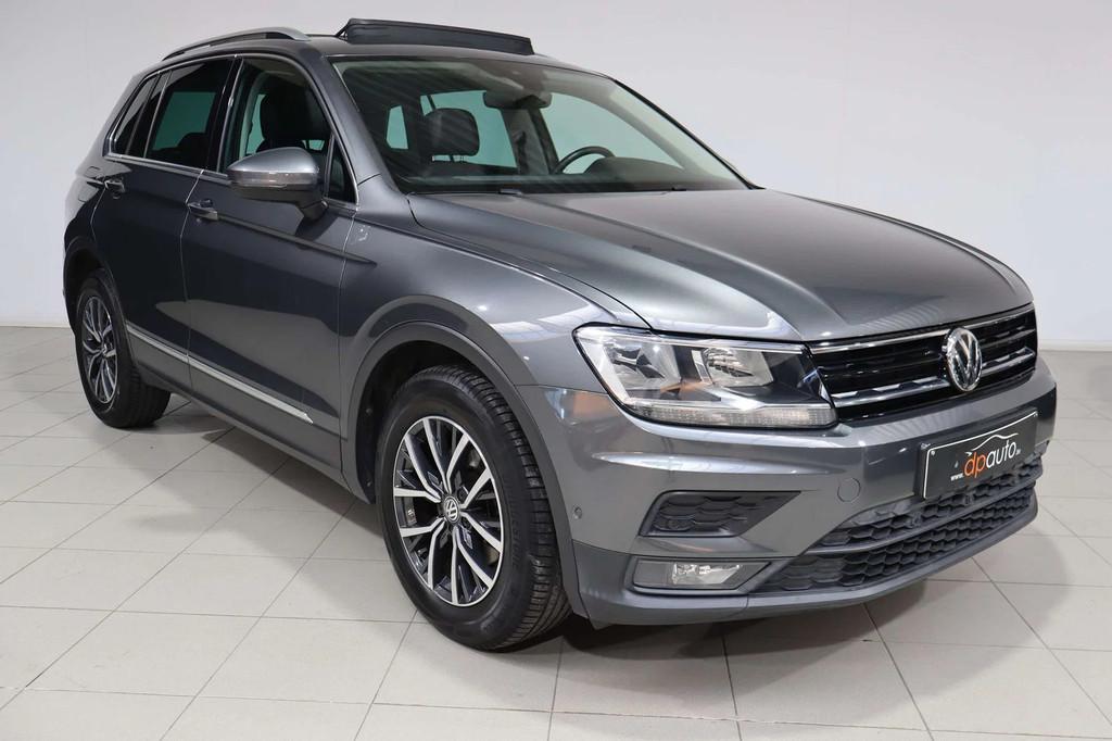 Volkswagen Tiguan Tiguan 1.4 TSI ACT Highline BMT DSG, Auto's, Automaat, Gebruikt, 4 cilinders, Zwart