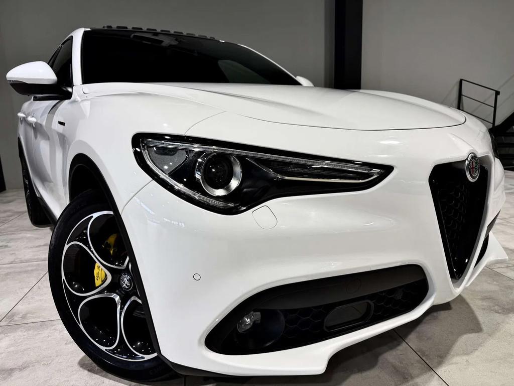 Alfa Romeo Stelvio 2.2 JTD 160CV BAUTO8+F1 CUIR NAVI CAMERA, Auto's, Alfa Romeo, Automaat, Gebruikt, Wit, Leder