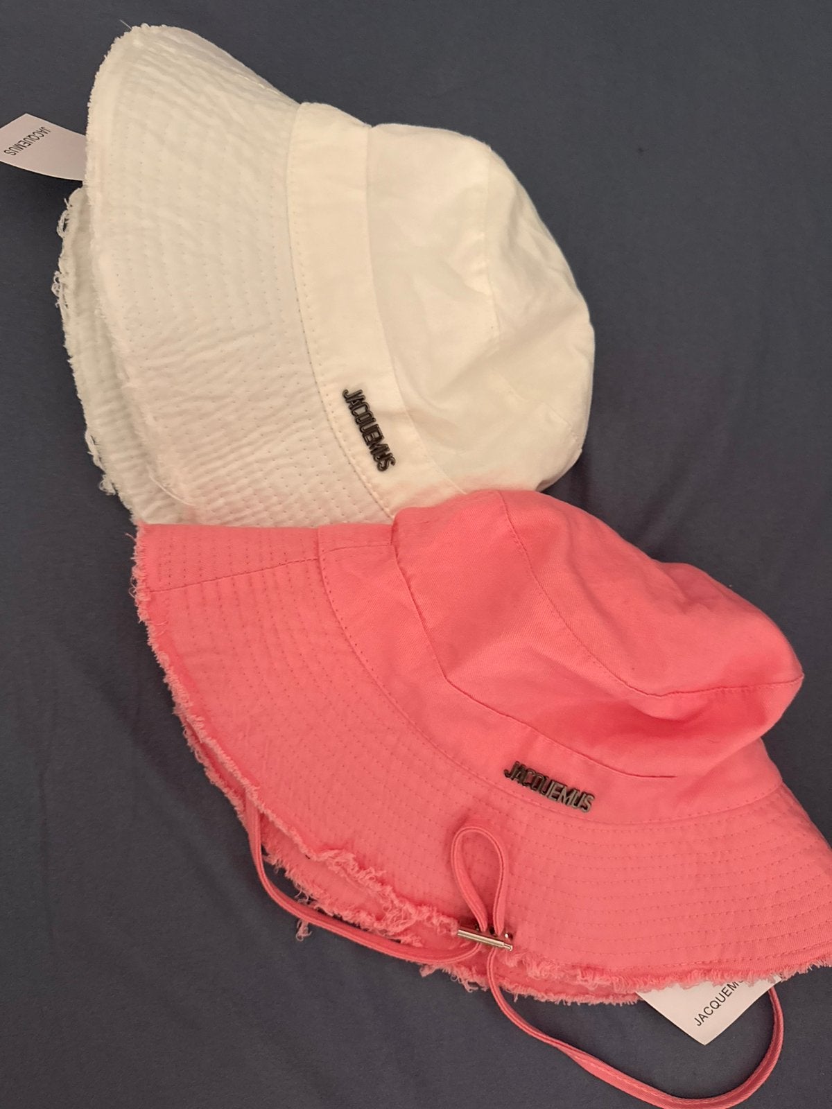 Bob et casquettes jacquemus, Kleding | Dames, Hoeden en Petten, Ophalen of Verzenden, Nieuw