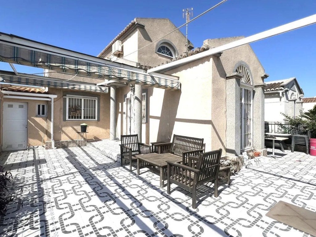 maison 3ch a vendre en Espagne, 100 m², Ville, Maison d'habitation, TORREVIEJA ALICANTE