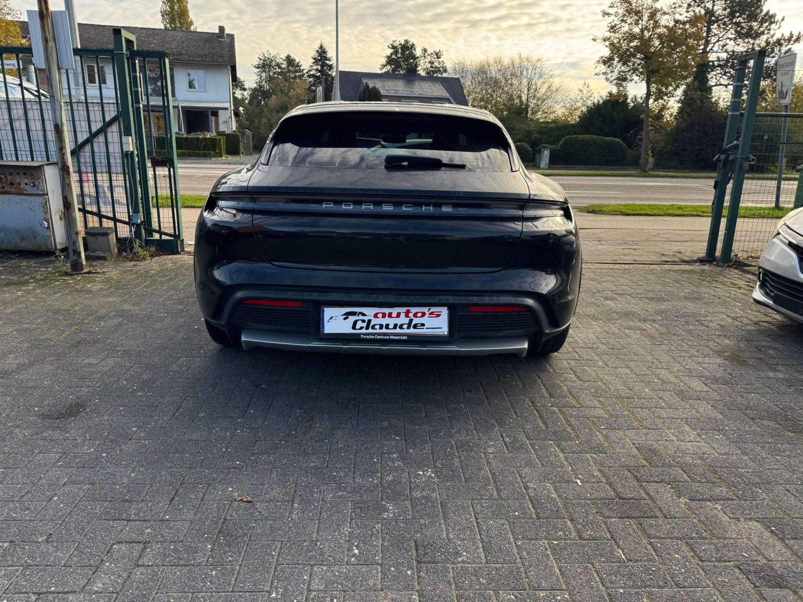 PORSCHE TAYCAN 4S CROSS TURISMO, Autos, Cuir, Achat, Entreprise, Garantie prolongée