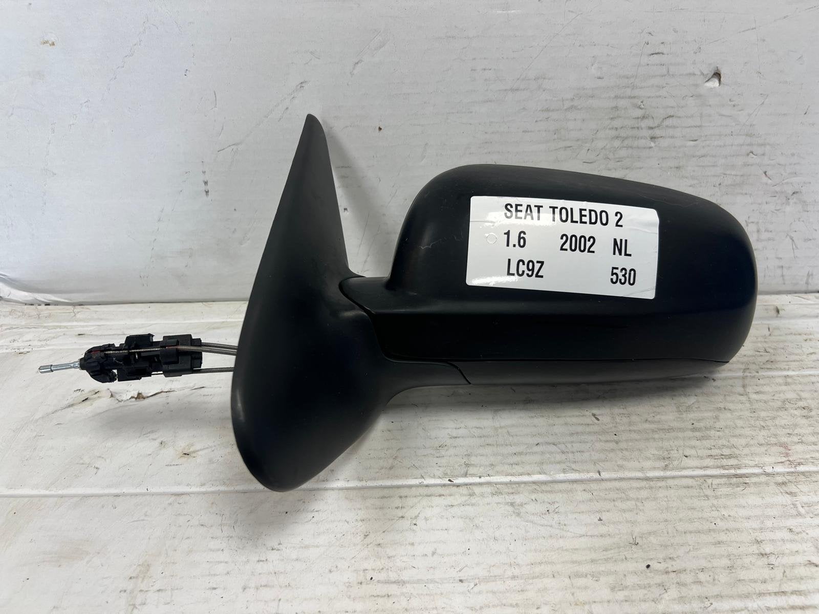 Seat Toledo 2 Buitenspiegel Links 1998-2004, Gebruikt, Autovia A-2, Km 585 585
08760  Martorell, ES, SEAT S.A., Customercare@seat.es