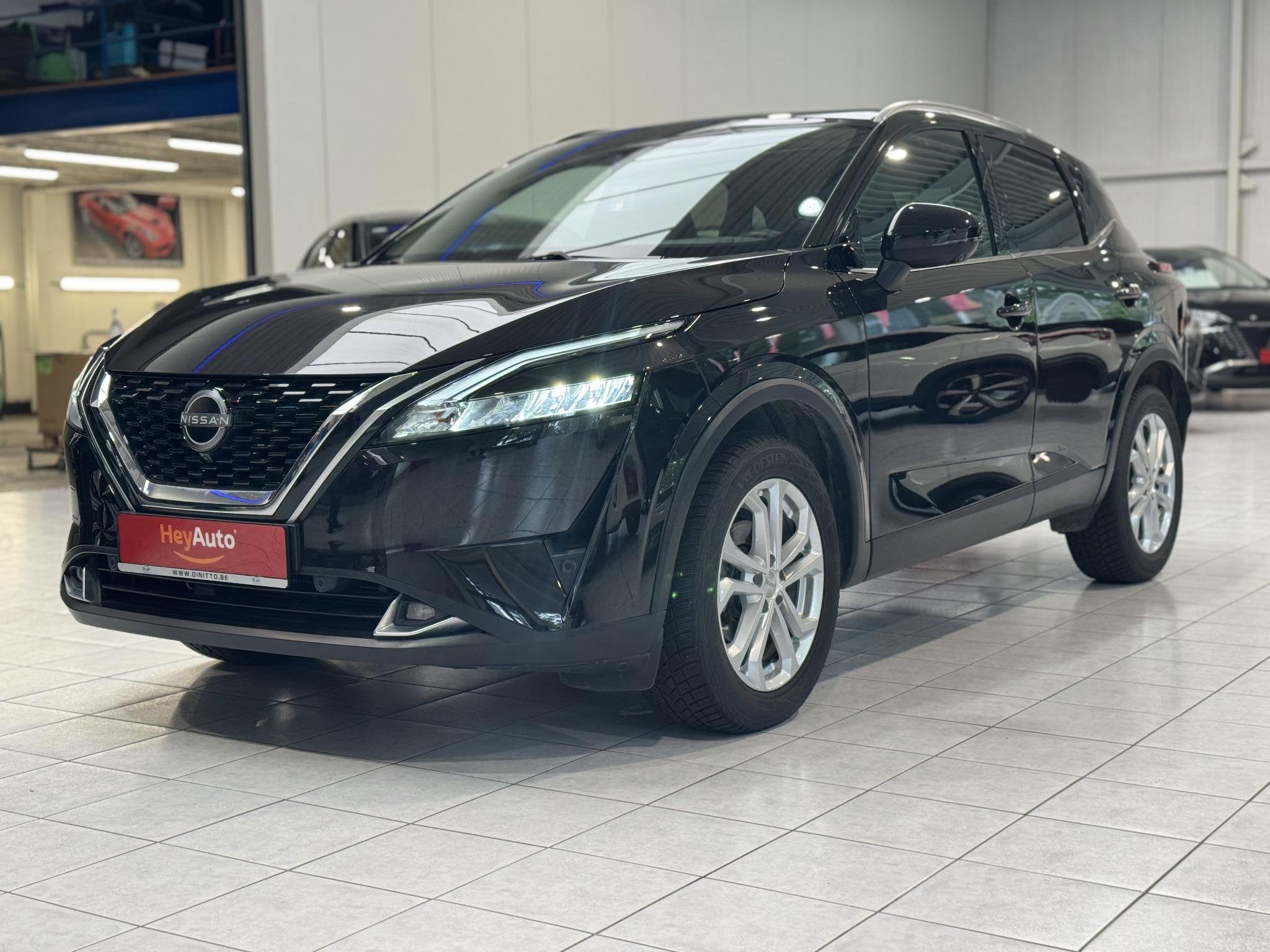 Nissan QASHQAI N-Connecta (automatique), Achat, 1800 kg, Entreprise, 5 portes