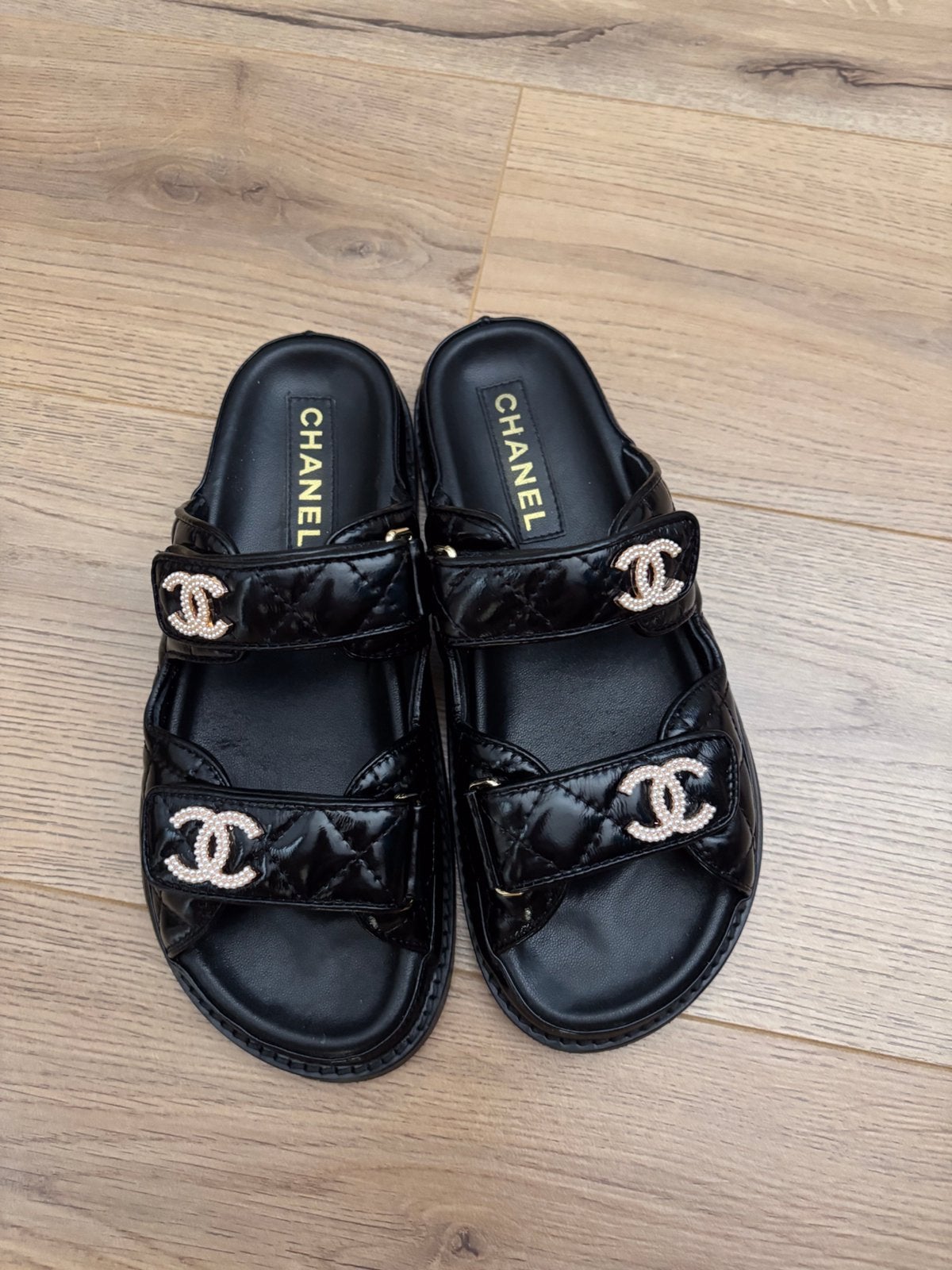 Stoere dames slippers, Enlèvement ou Envoi, Comme neuf, Sandales de bain