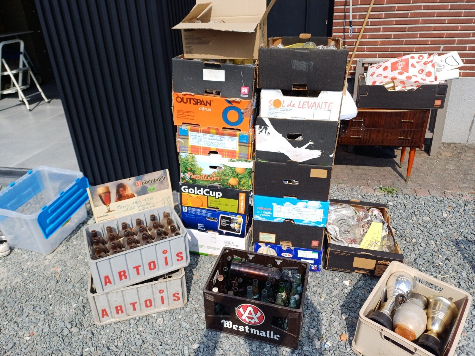 Lot bierglazen, bekers, bakken, Verzamelen, Ophalen, Flesje(s)