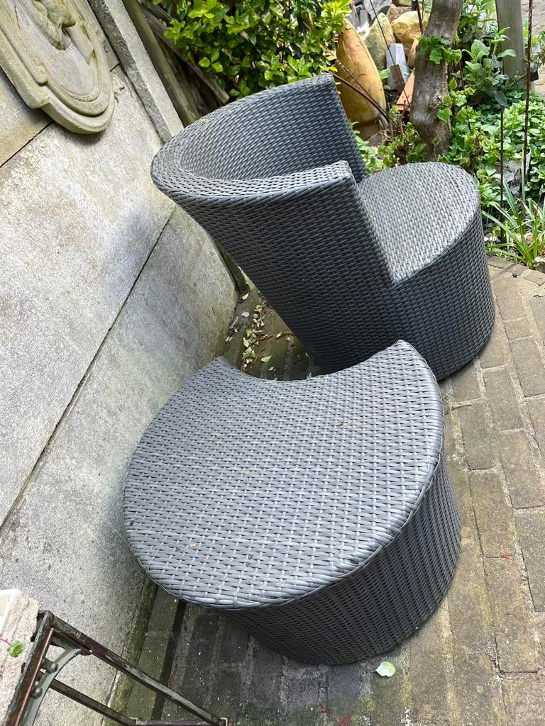 Mooi tuinstel in grijze plastic, Tuin en Terras, Tuinsets en Loungesets, Ophalen, Zo goed als nieuw, Stoel