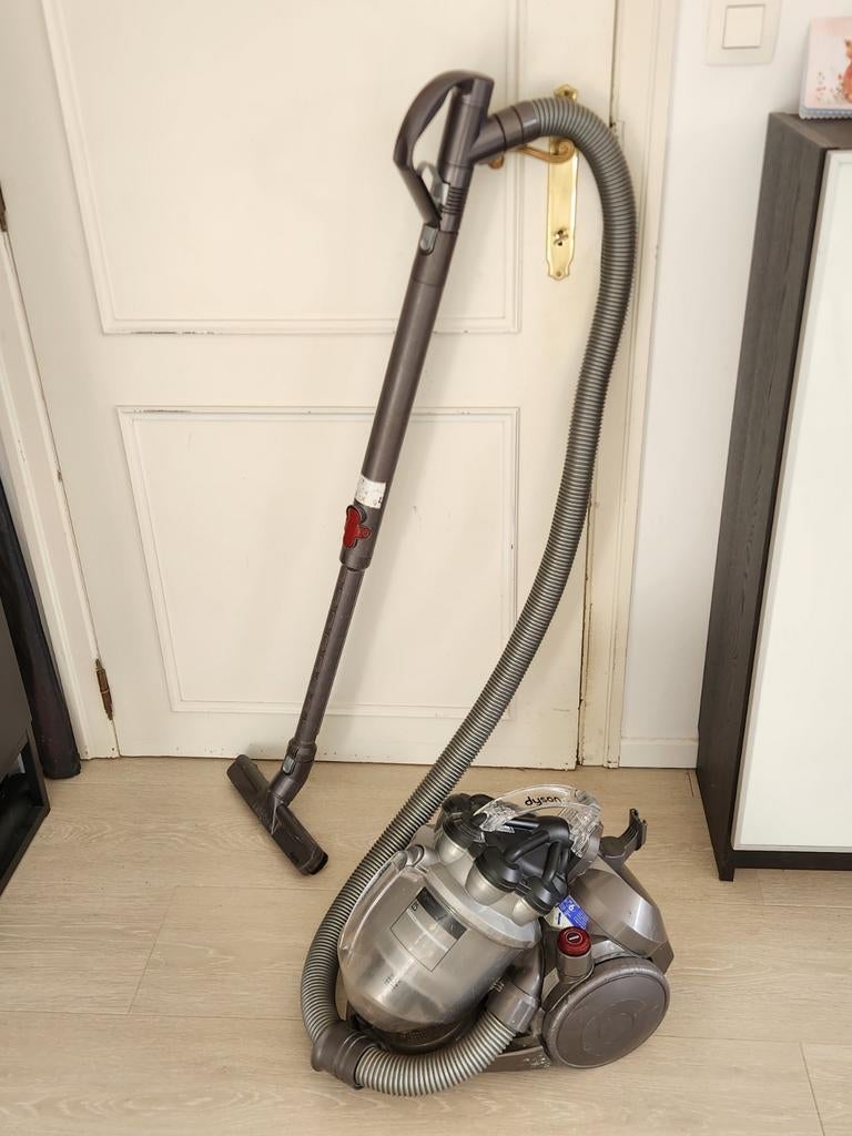 Aspirateur sans sac Dyson, Electroménager, Enlèvement, Aspirateur