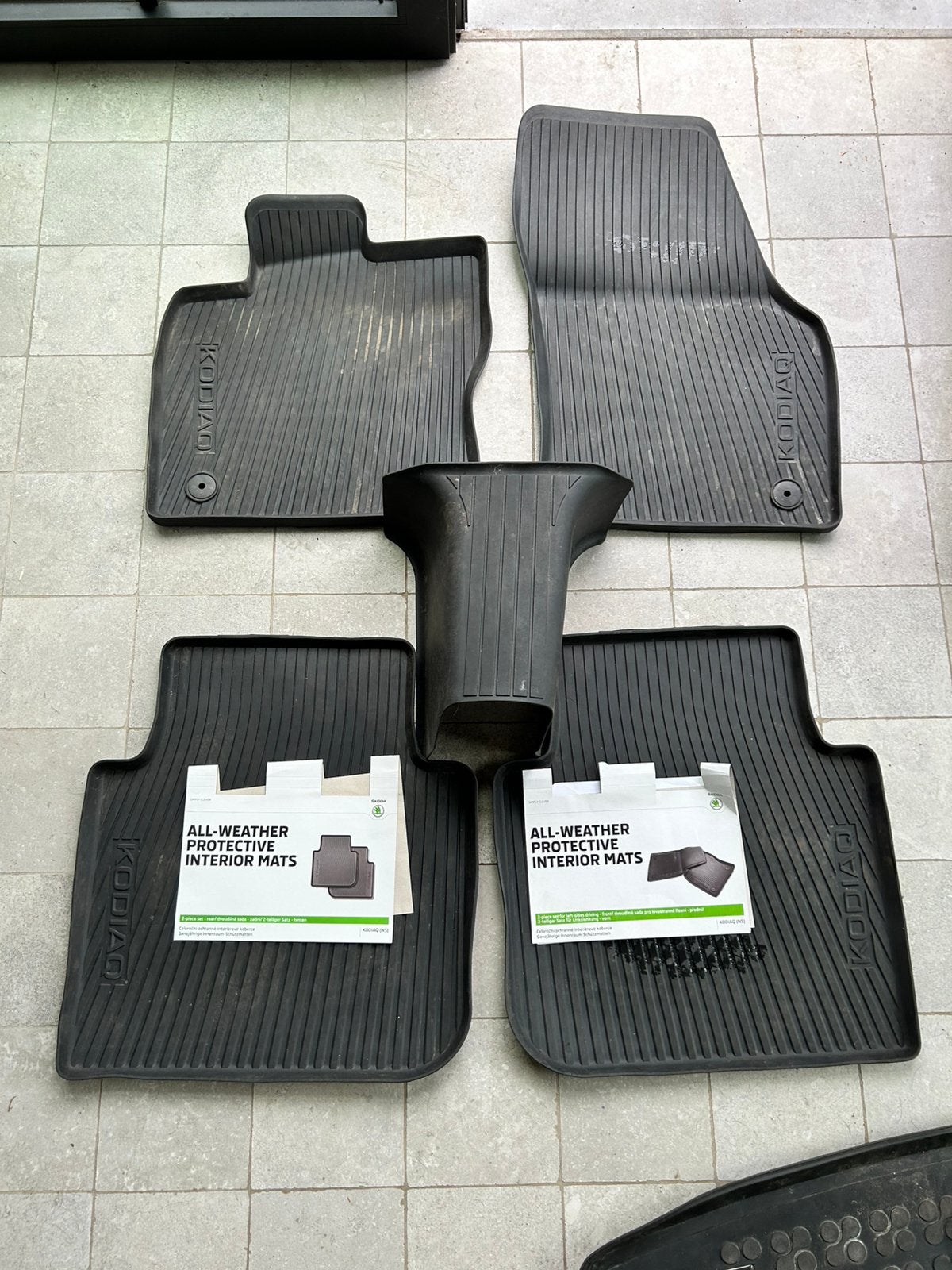 Rubber all weather voetmatten Skoda kodiaq 1ste generatie, Enlèvement, Comme neuf