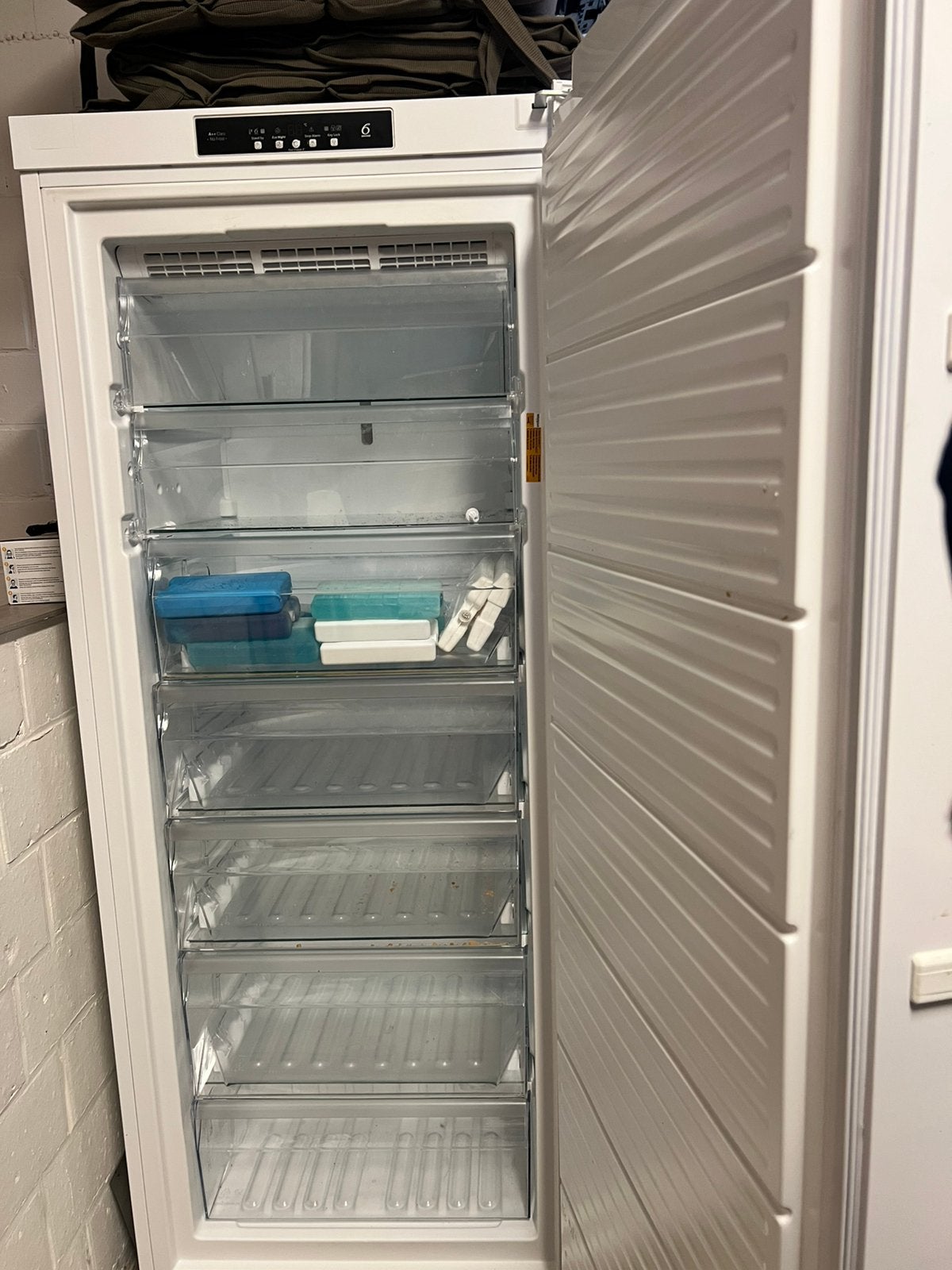Freezer met 7 doorschijnende lades in hele goede staat, Elektronische apparatuur, Ophalen, Zo goed als nieuw