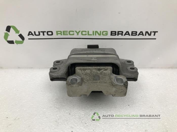 Support moteur d'un Volkswagen Golf, Autos : Pièces & Accessoires, -, 3 mois de garantie, Utilisé, -