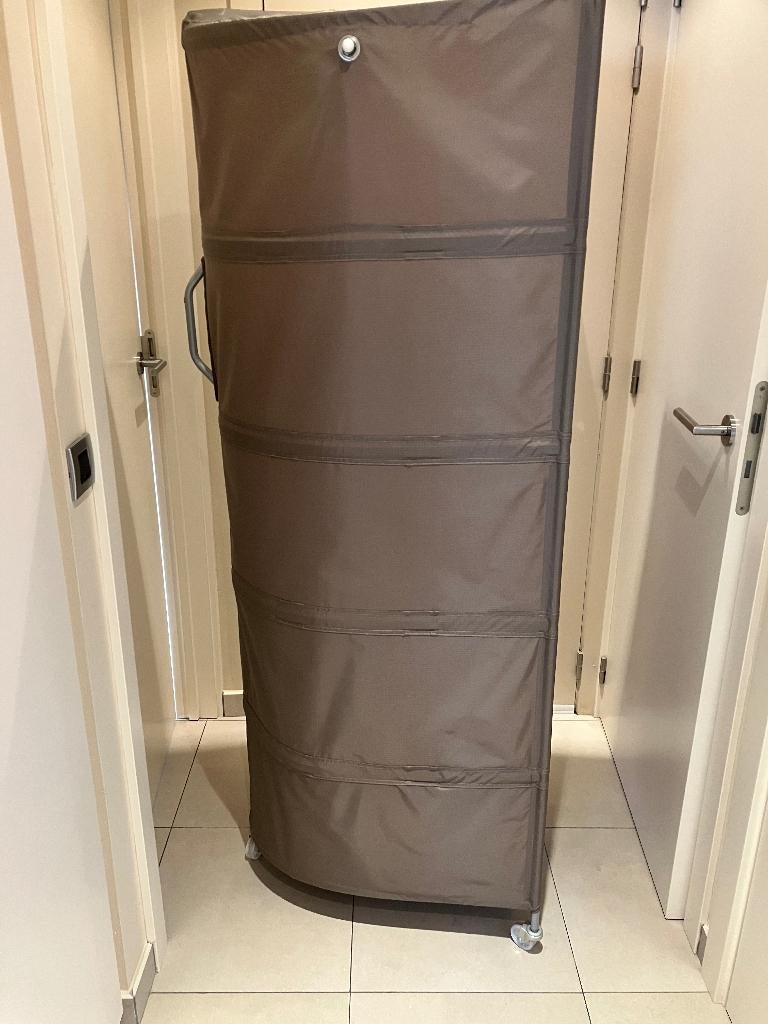 TWEE verrolbare kledingkastjes aan stukprijs van, Huis en Inrichting, Ophalen, Kunststof, 50 tot 100 cm, 150 tot 200 cm