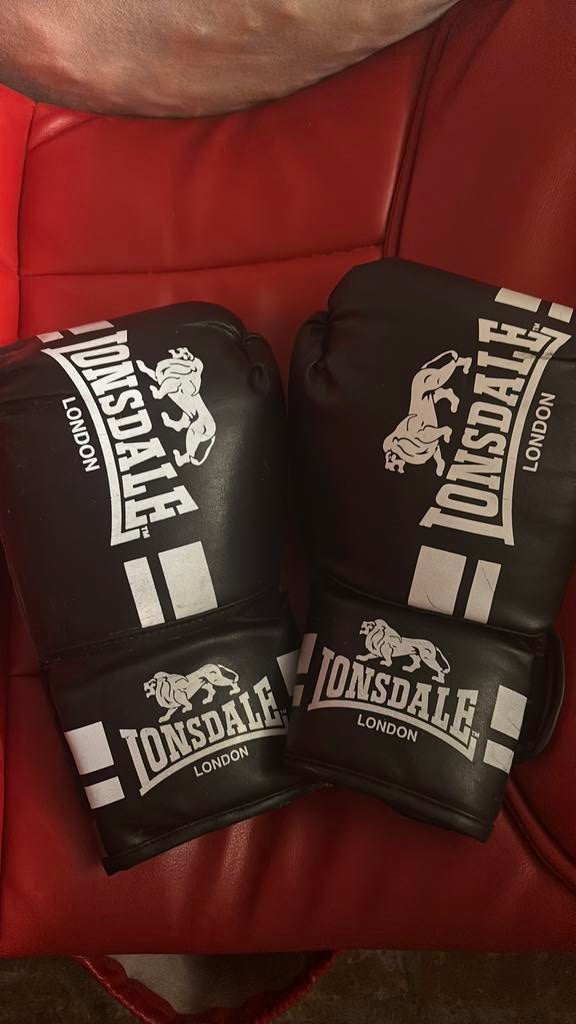 Lonsdale LONDON bokshandschoenen, Ophalen, Zo goed als nieuw, Bokshandschoenen