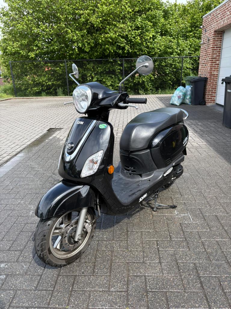 Sym fiddle 3, Vélos & Vélomoteurs, Scooters | SYM, Comme neuf, Fiddle, Essence, Enlèvement