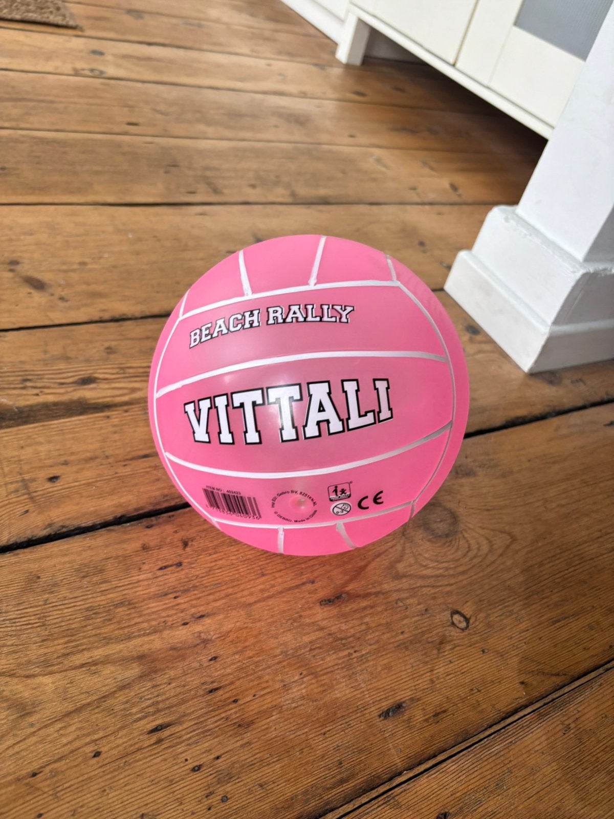 a beach ball | ballon de plage, Sports & Fitness, Enlèvement, Comme neuf, Ballon
