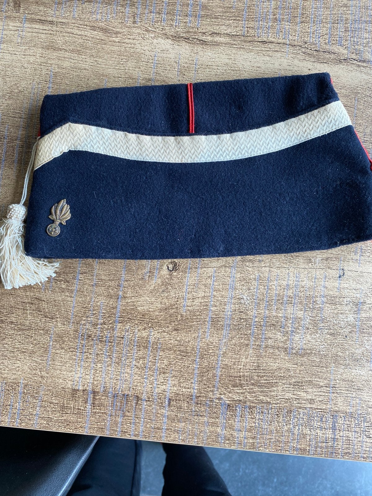 Deux bonnets God, Collections, Objets militaires | Général, Enlèvement ou Envoi, Gendarmerie