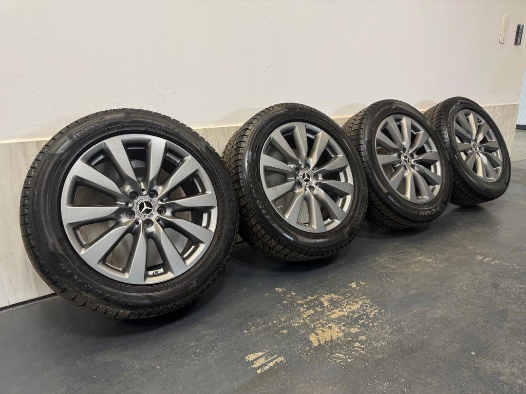 Jantes Mercedes d'origine + pneus Pirelli 235/55/19 6 mm, Autos : Pièces & Accessoires, Pneus & Jantes, Pneus et Jantes, Pneus hiver