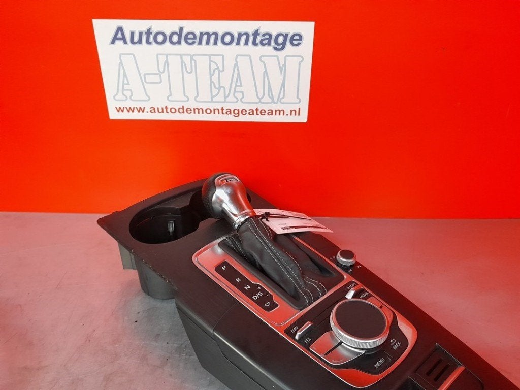 VERSNELLINGSPOOK HOES Audi A3 Sportback (8VA / 8VF), Auto-onderdelen, Info@audi.de, Audi, Audi AG, Gebruikt