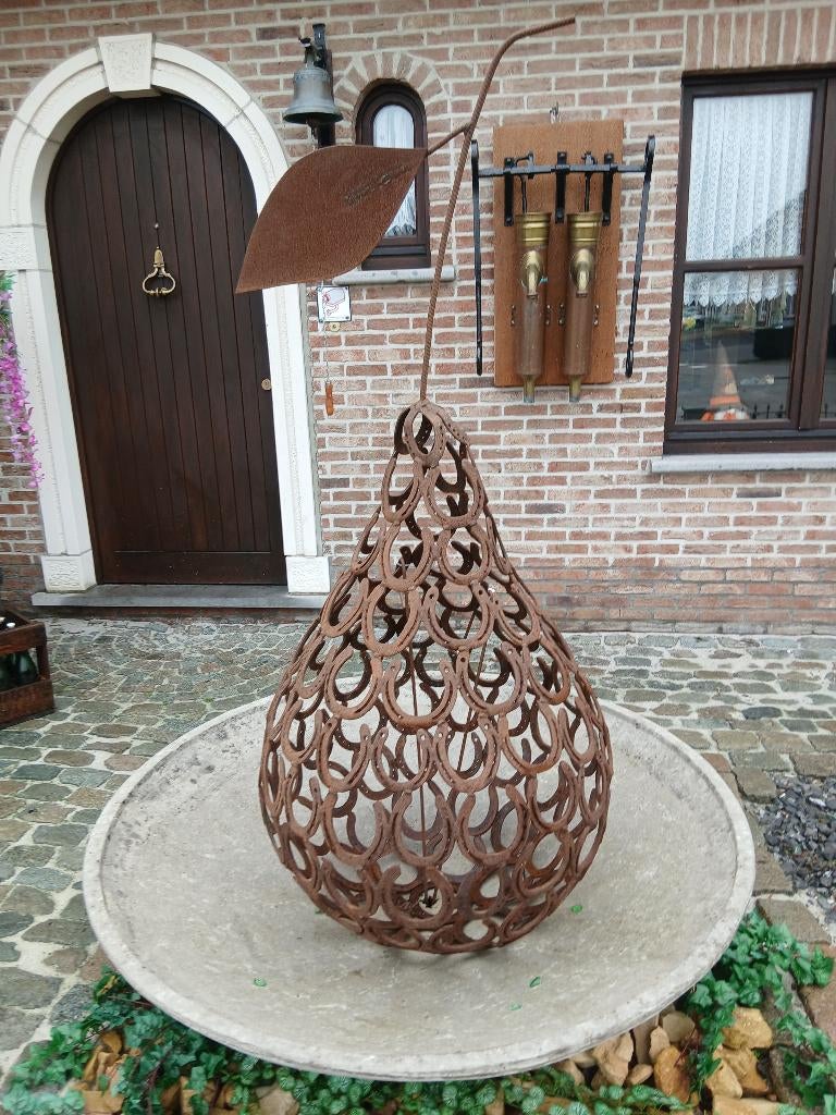 tuinbeeld , peer uit hoefijzers gemaakt, Ophalen, Zo goed als nieuw, Metaal, Abstract beeld