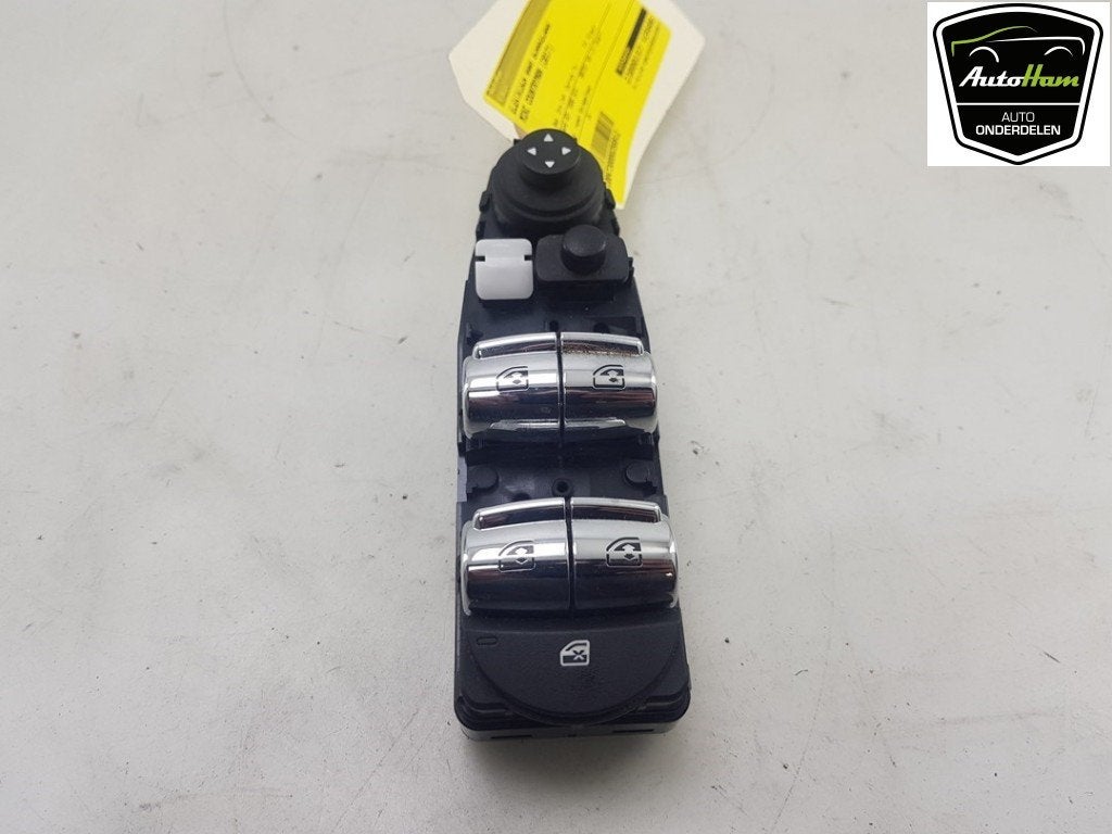 COMMUTATEUR VITRES ELECTRIQUES Mini Countryman (F60), Dhr. J. Ham, Administratie@autoham.nl, Nijkerkerstraat 27a 27a
3821 CD  AMERSFOORT, NL