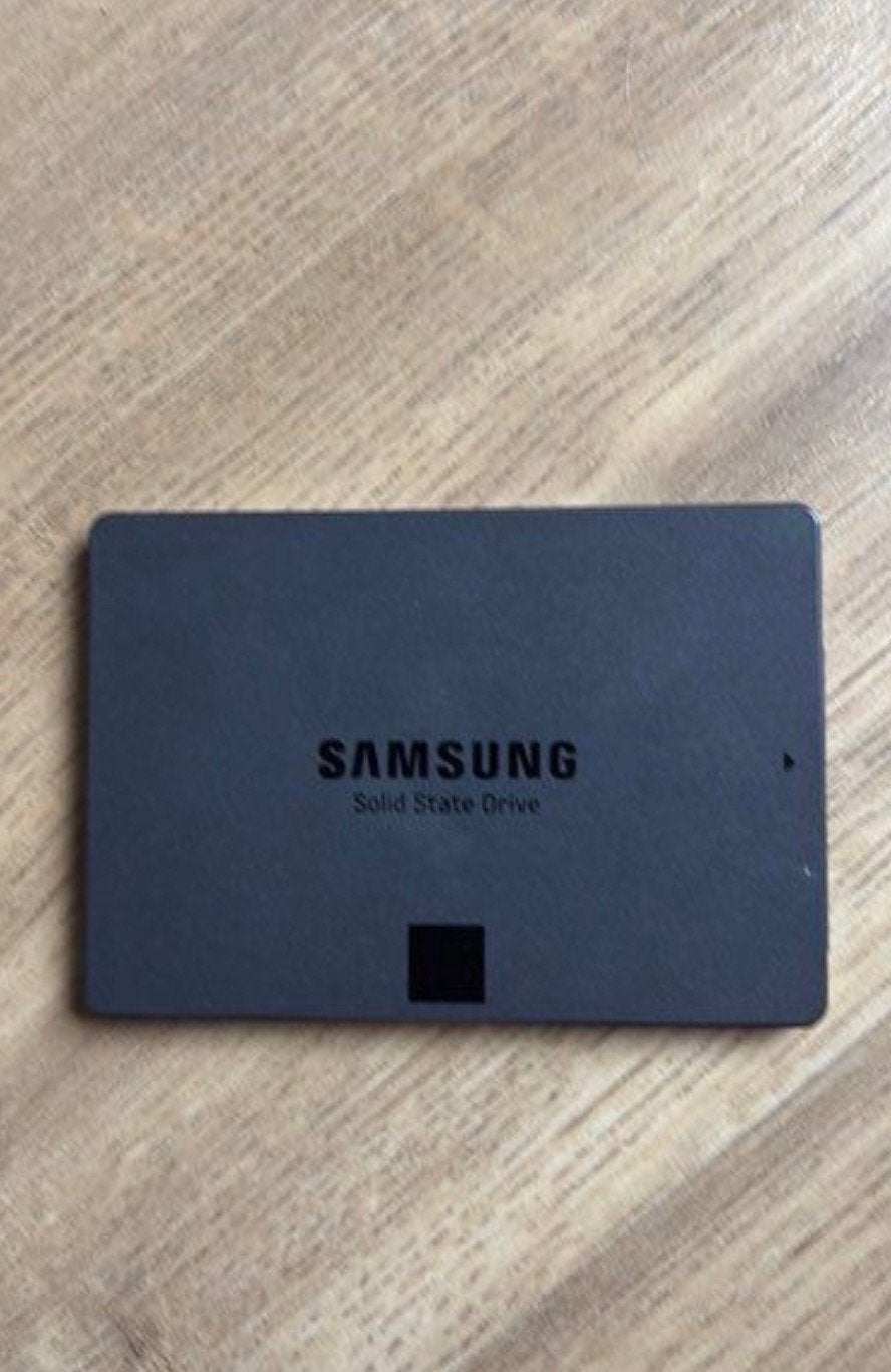 Samsung SSD van 1 terabyte, Ophalen, Zo goed als nieuw, SSD