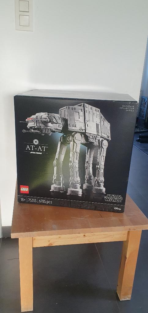 Lego UCS Star Wars 75313 AT-AT, Enfants & Bébés, Jouets | Duplo & Lego, Lego, Ensemble complet, Comme neuf, Boîte incluse