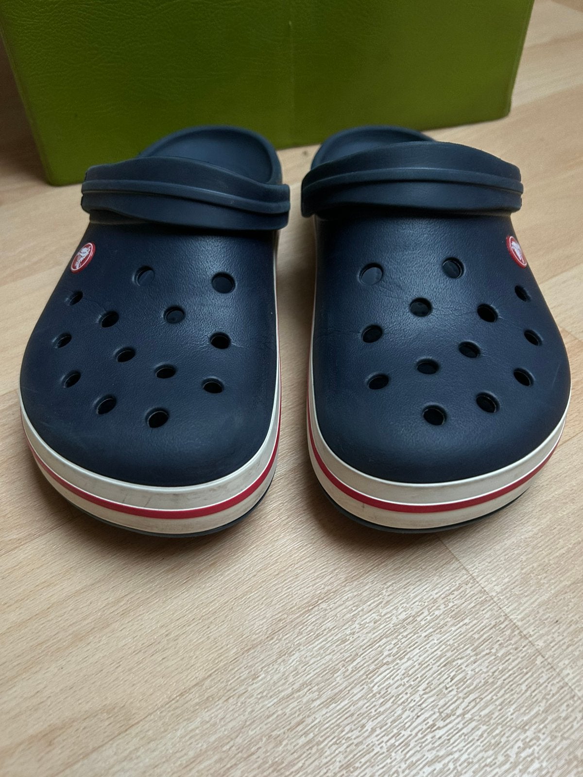 Crocs marine 41/42, Vêtements | Hommes, Comme neuf, Enlèvement, Bleu, Sabots