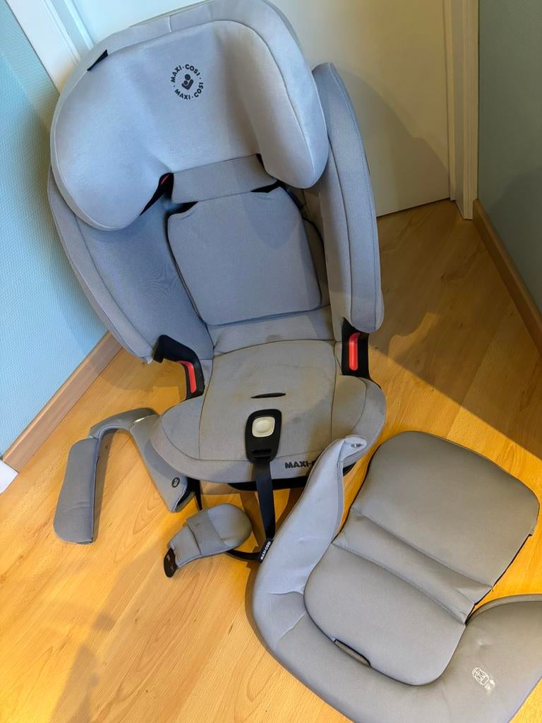 Autostoel Maxi Cosi Titan pro, Ophalen, Verstelbare rugleuning, Gebruikt, 15 t/m 36 kg