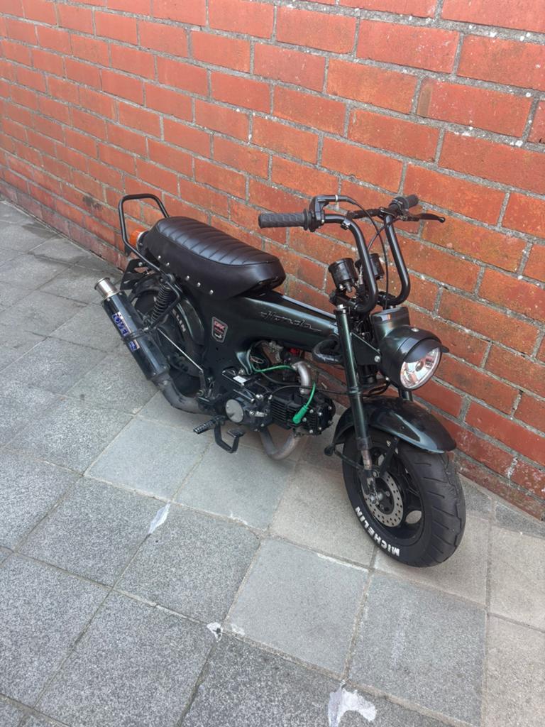 Dax b klasse, Fietsen en Brommers, Ophalen, Zo goed als nieuw