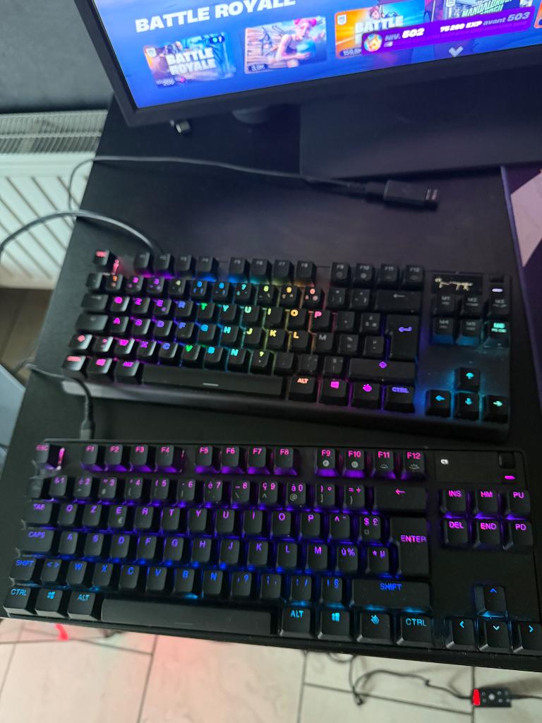 apex pro tkl 2019 en apex pro tkl gen 3 2025, Computers en Software, Ophalen, Gaming toetsenbord, Steelseries, Bedraad
