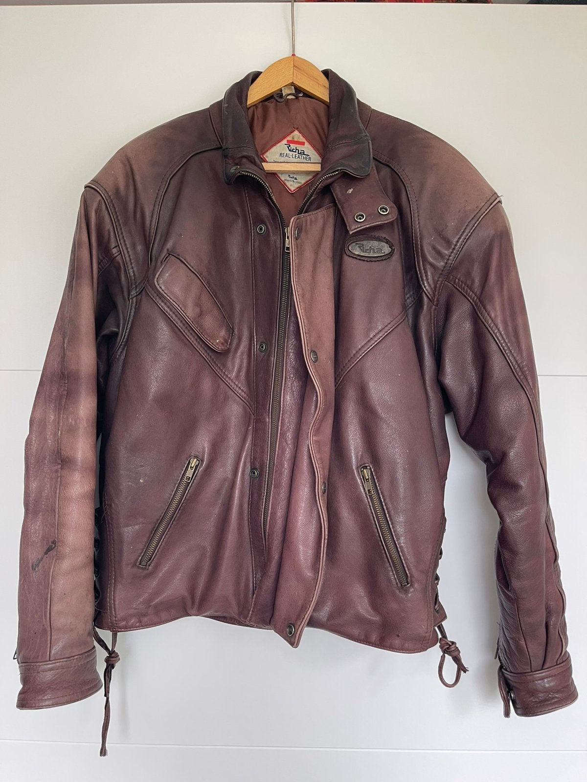 Richa leren motorjas, vintage, licht beschadigd., Motoren, Ophalen, Tweedehands, Heren, Jas | leer