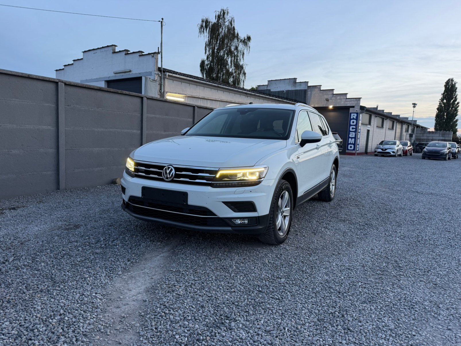 VOLKSWAGEN TIGUAN ALLSPACE *LED*4-MOTION*COCKPIT*AUTOMATIC, Autos, Euro 6, Entreprise, Noir, 5 portes