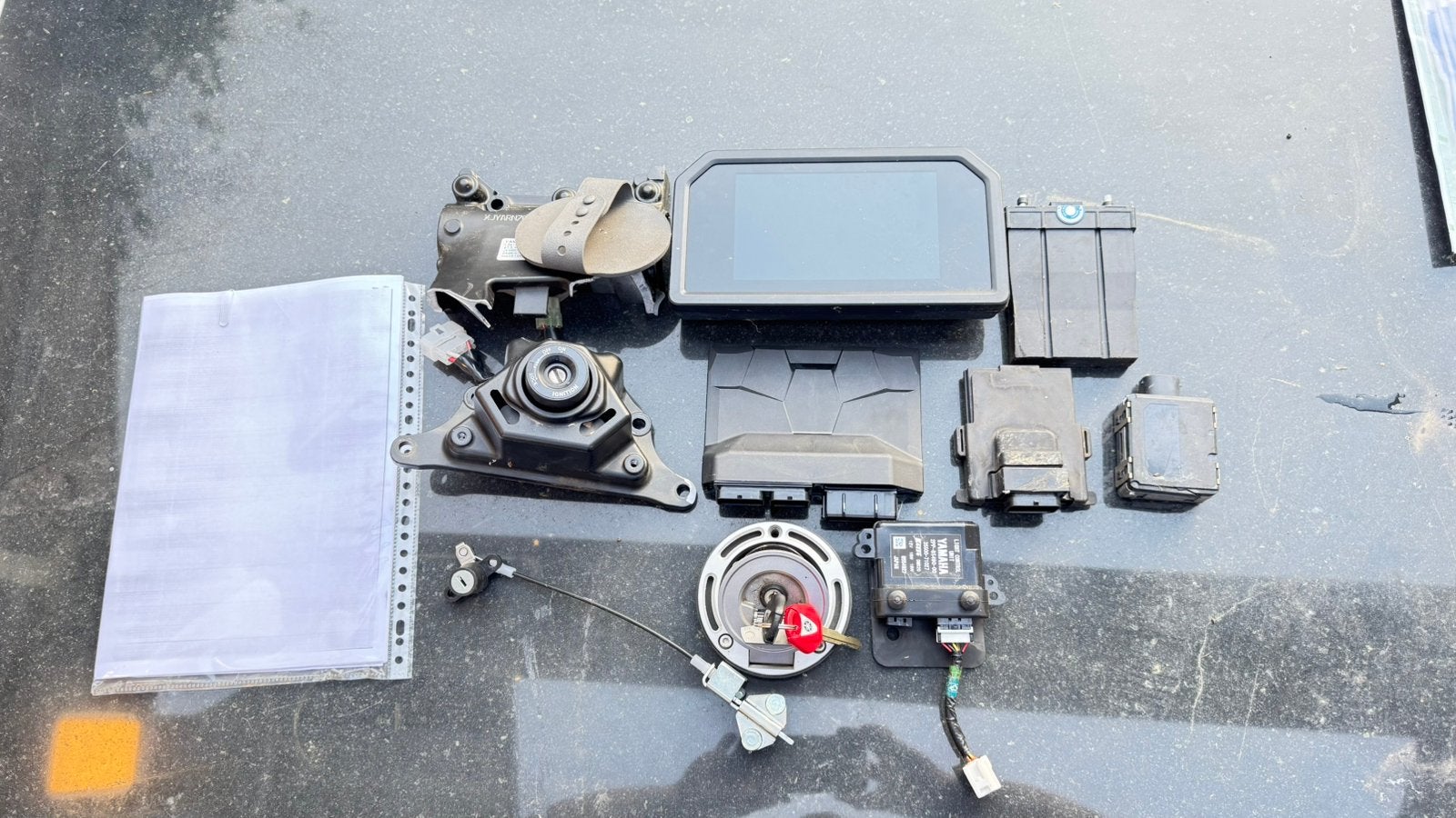 Kit cadre Yamaha Tracer 9 GT + avec serrure à papier complet, Enlèvement