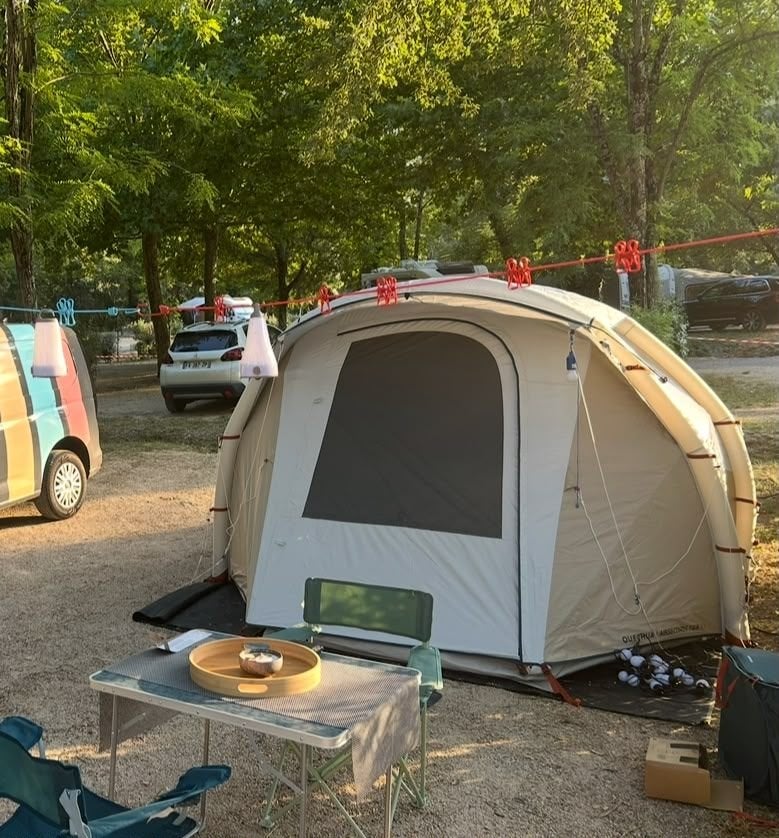 QUECHUA Air Seconds 4.1 Fresh & Black Opblaastent 4 Pers., Caravanes & Camping, Tentes, jusqu'à 4, Comme neuf, Enlèvement