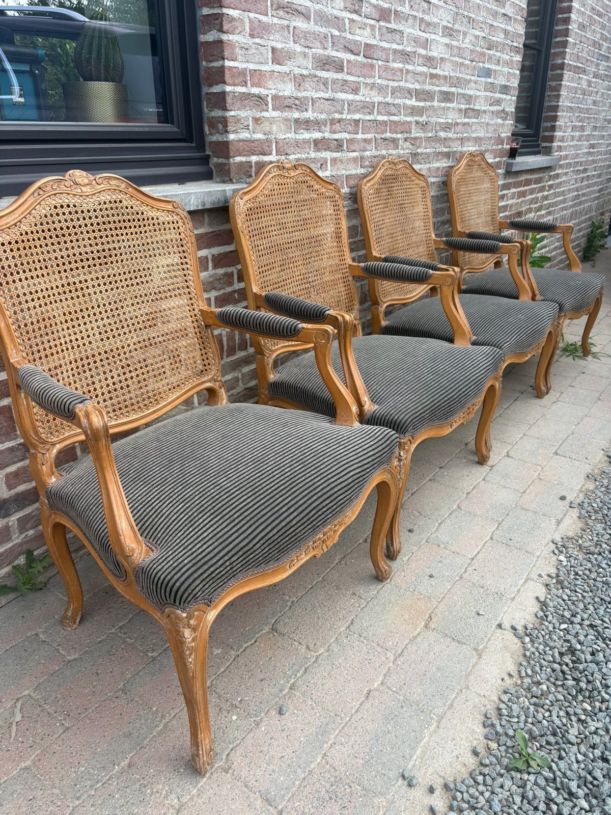 Lot de 4 fauteuils style Louis XV – Cannage et bois sculpté, Enlèvement