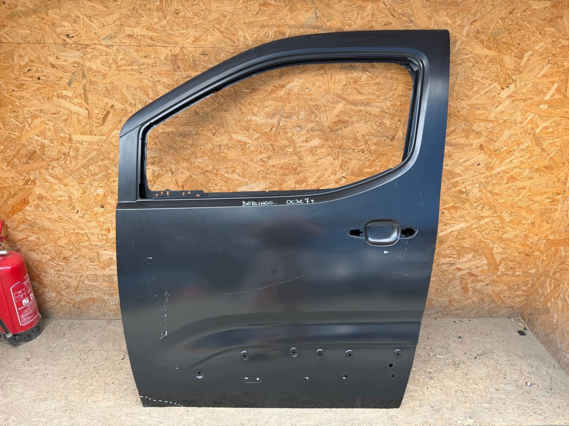 Berlingo Partner Combo Proace City Portier Links, Gebruikt, Citroën, Taurusavenue 1
2132 LS  Hoofddorp, NL, Privacyrights-citroen@mpsa.com