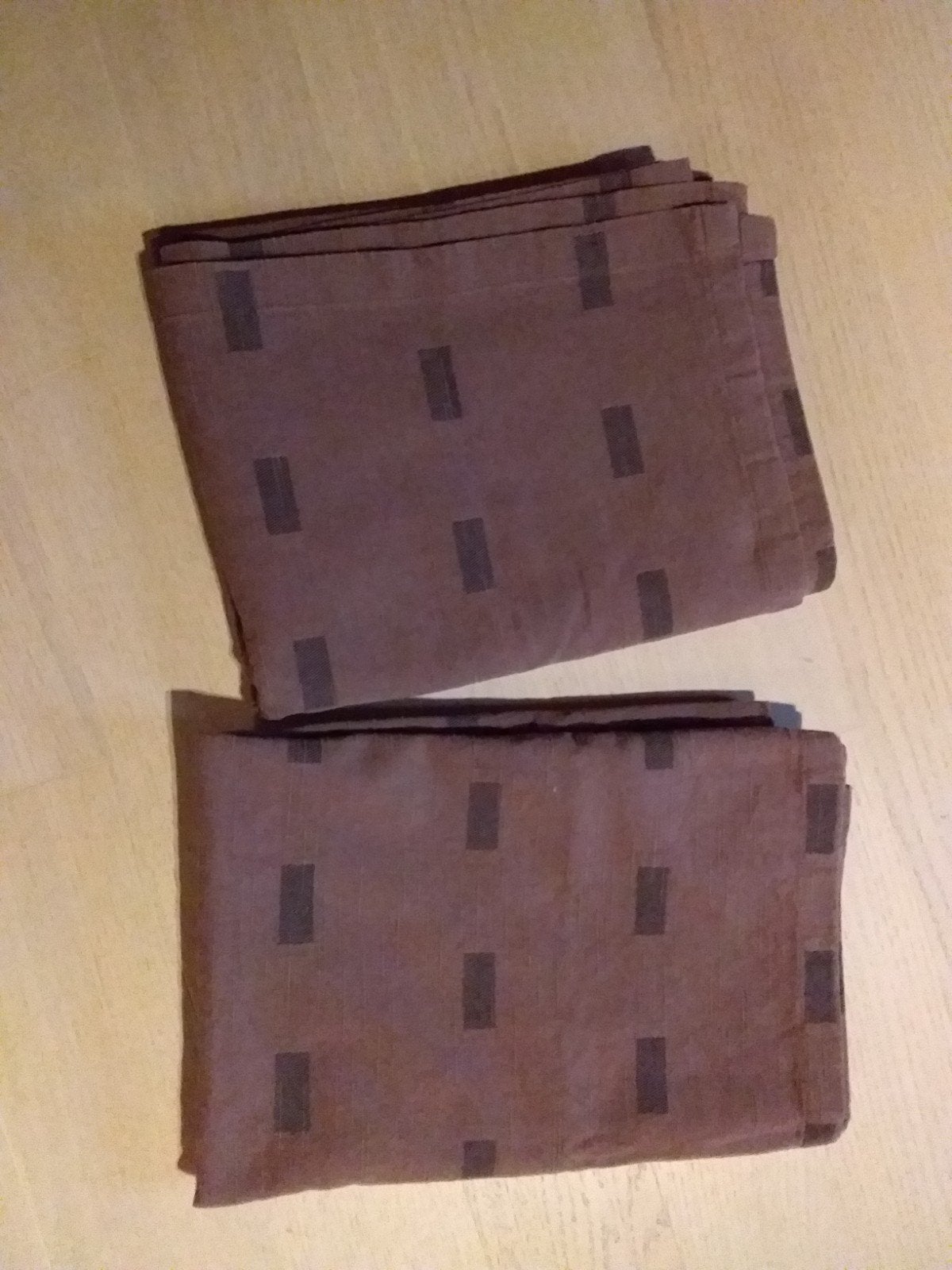 2 tafelkleden, Huis en Inrichting, Tafelkleed, Ophalen of Verzenden